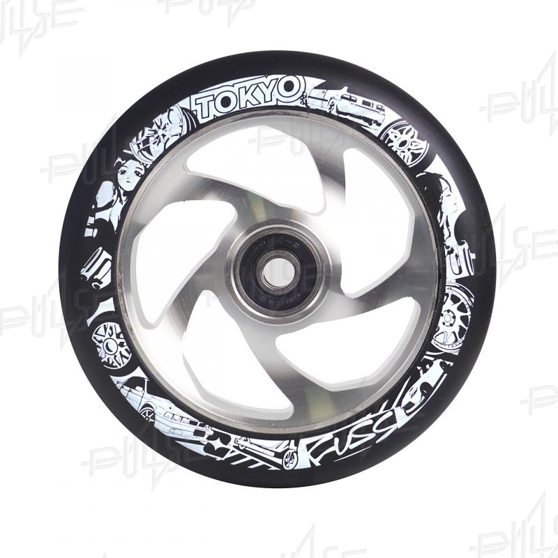 Колесо Diverse Tokyo Fuss Dorisha Silver/Black